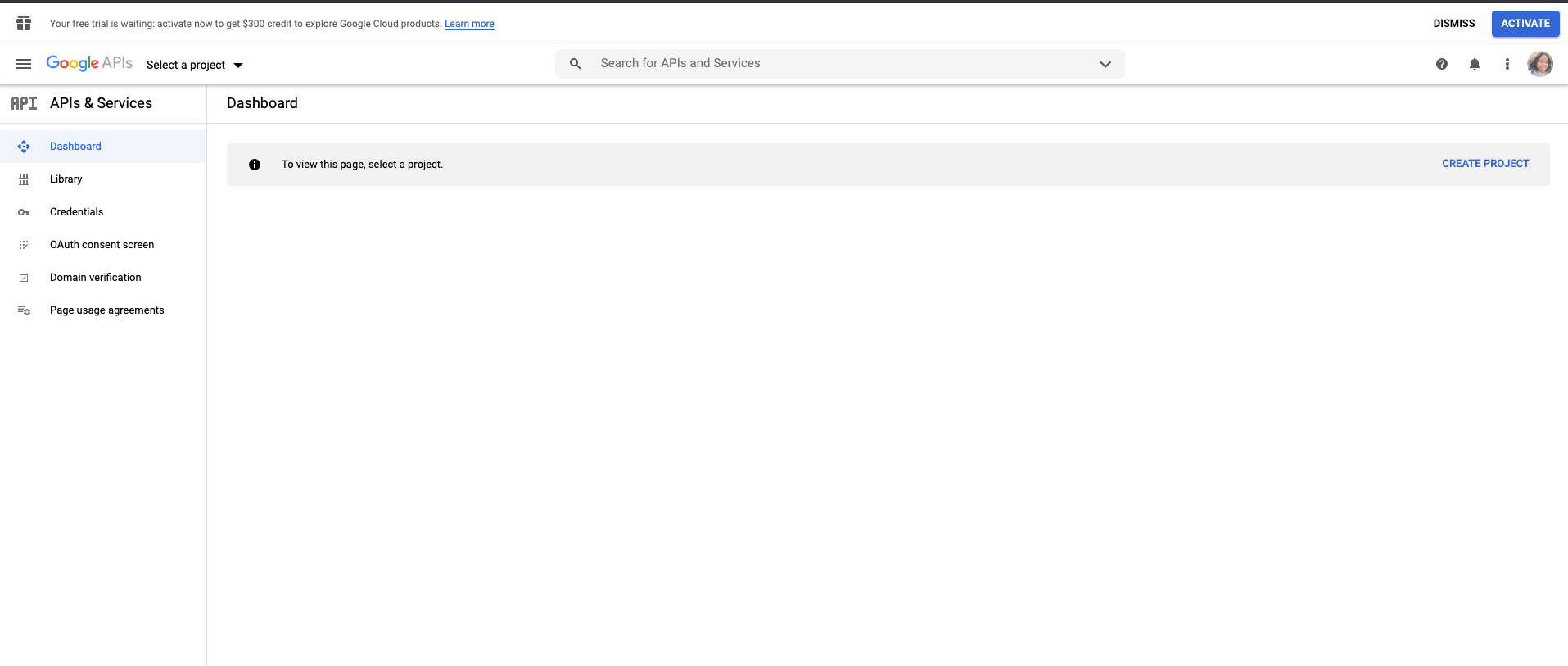 Dirígete a la consola de desarrollador de Google y haz clic en "Crear proyecto".
