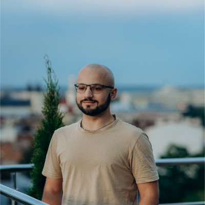 Author Taras Zvarych